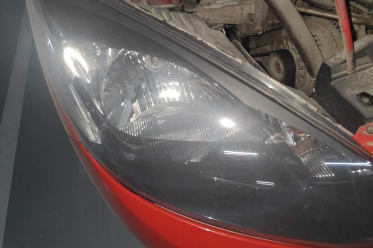 Used Mazda 2 2012 Hatchback Xuan Dong 1.3L Automatic Standard Edition