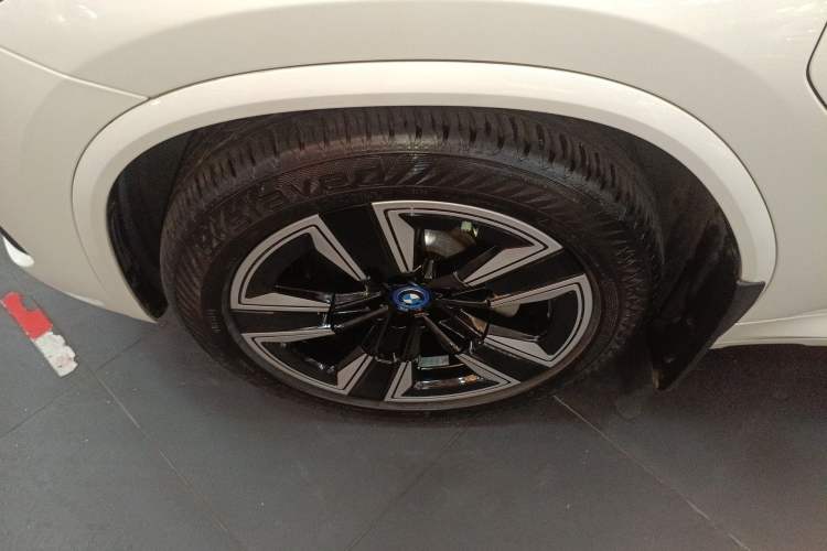 Used BMW iX3 2022 Updated Leading Version
