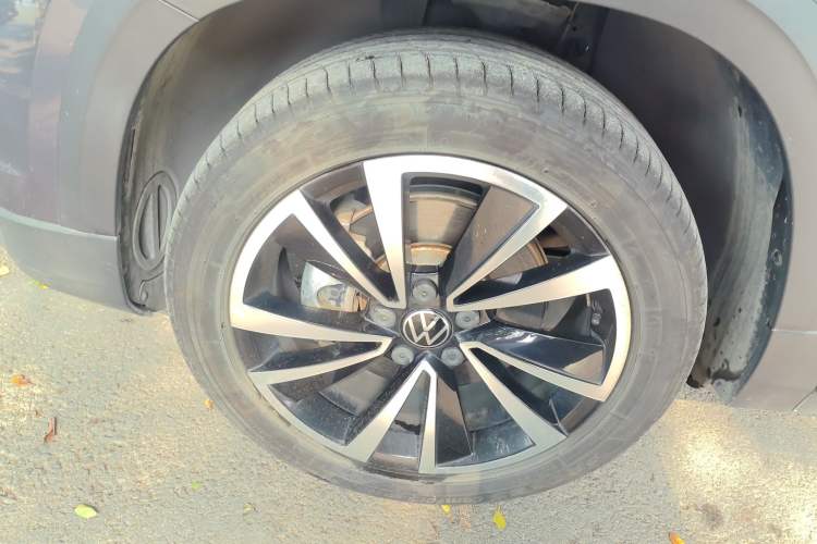 Used Volkswagen Tharu 2021 330TSI All-Wheel Drive Luxury PLUS Version
