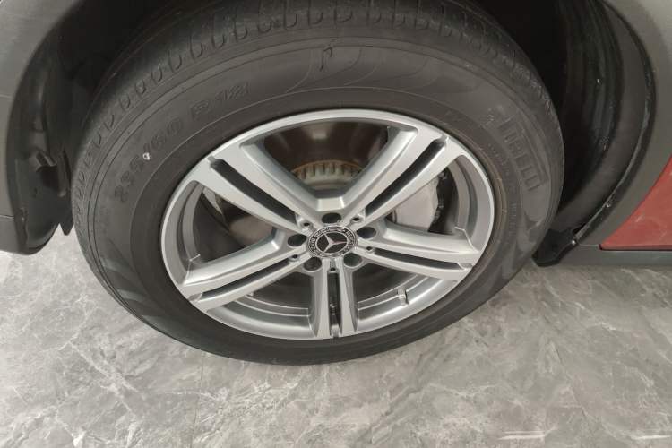 Used Mercedes-Benz GLC 2021 GLC 260 L 4MATIC Dynamic Edition Left Front Wheel Hub