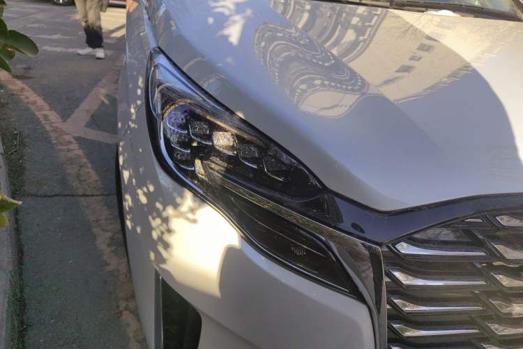 Used Buick GL8 2023 ES Lu Zun Luxury Model