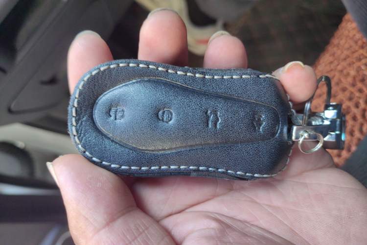 Used Geely Auto Emgrand X7 Sport 2020 1.5TD Automatic Smart Connect PRO Vehicle Key