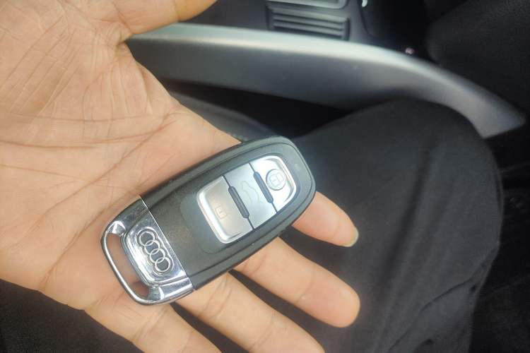 Used Audi Q5 2017 Plus 40 TFSI Technology Model