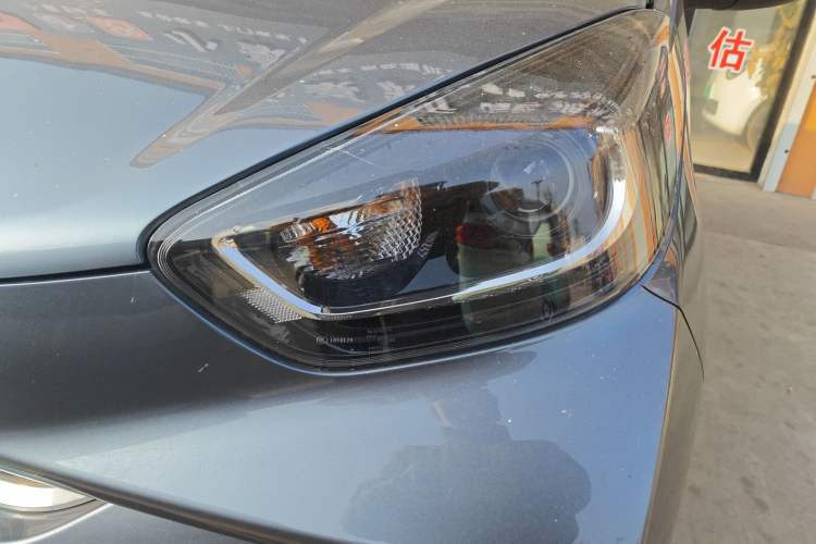 Used Chery Little Ant 2022 Revised Version Sweet Pink Edition Half-Sugar Version Lithium Iron Phosphate 30.7 kWh 30 kW 301 km
