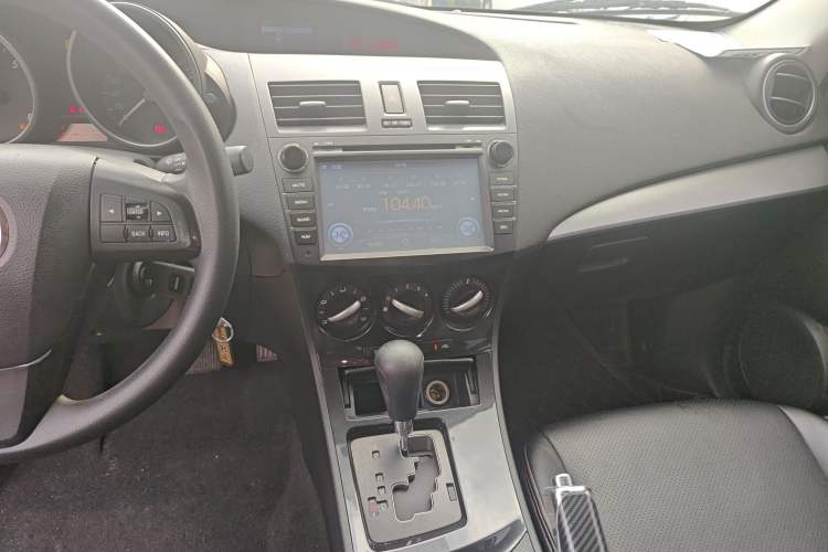 Used Mazda 3 2015 Sedan 1.6L Automatic Elite Model