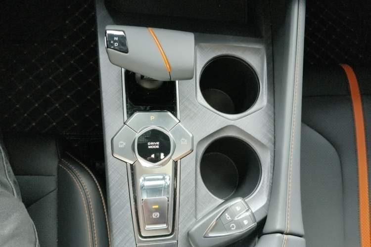 Used CHANGAN UNI-V 2024 1.5T Prestige Edition
