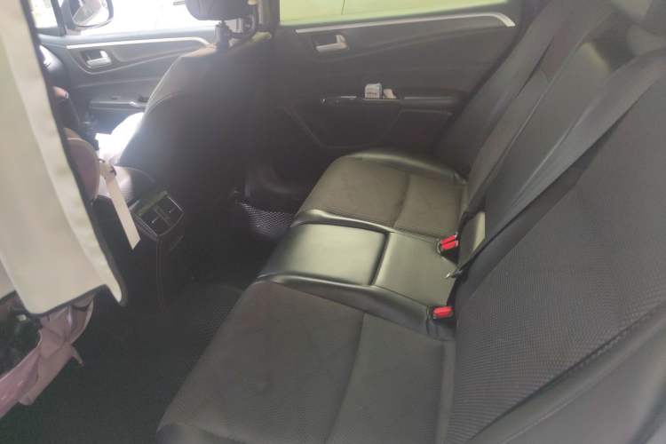 Used Honda Jade 2014 1.8L Automatic Comfort Elite Version 5 Seats