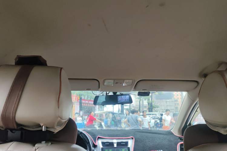 Used Hyundai Verna (older generation) 2016 1.4L Automatic Smart GLS Headliner