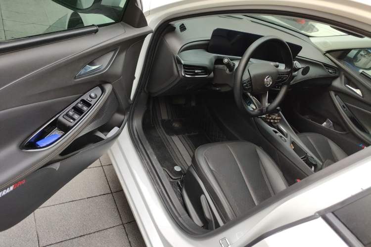 Used Buick Verano 2023 Pro Enjoyment Edition Driver Seat