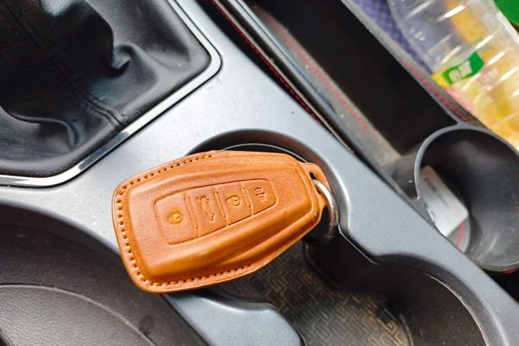 Used Geely Auto Emgrand 2019 Leading Edition 1.5L Manual Upward Asian Games Edition China VI