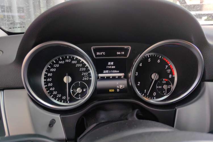 Used Mercedes-Benz M-Class 2014 ML 320 4MATIC Instrument Cluster