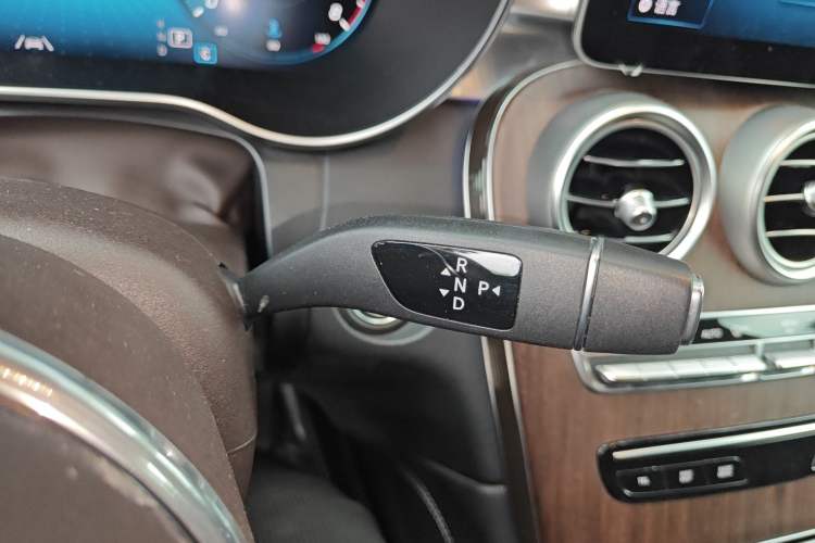 Used Mercedes-Benz GLC 2020 GLC 300 L 4MATIC Luxury Model