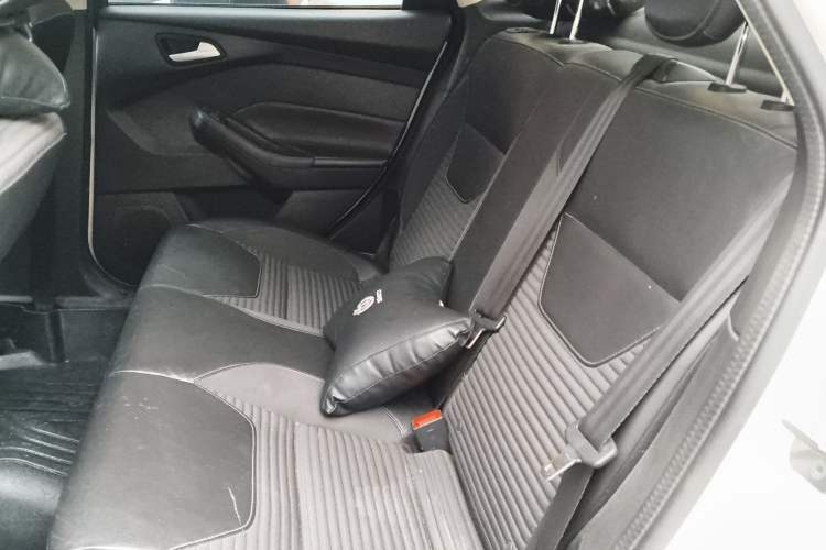 Used Ford Focus 2017 Sedan 1.6L Manual Fashion Edition Smart Drive Version