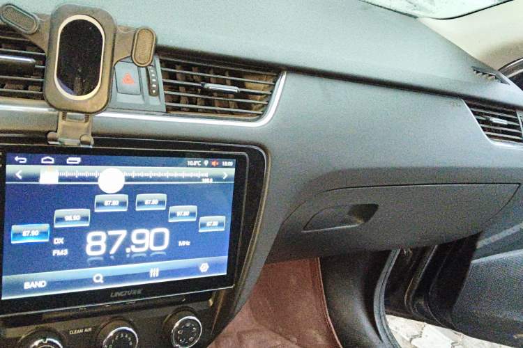 Used Skoda Octavia 2017 Classic Model 1.6L Manual Comfort Edition
