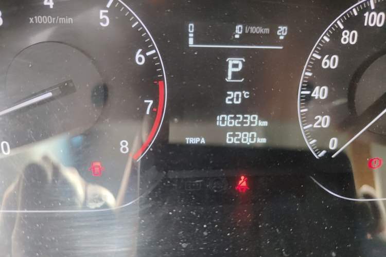 Used Honda Accord 2018 230TURBO Comfort Version National V Odometer Close Up