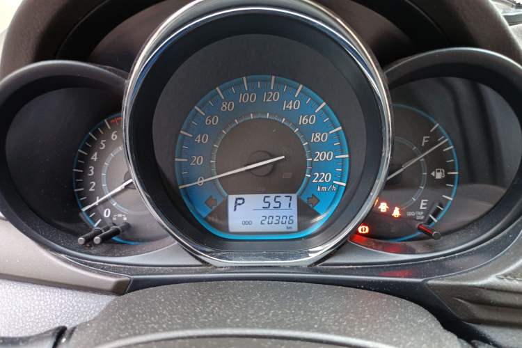 Used Toyota YARiS L Zhi Xuan 2015 1.5E Automatic Charm Edition Instrument Cluster