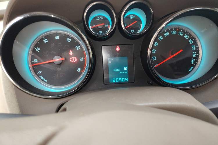 Used Buick GT 2013 GT 1.6L Manual Entry-Level Model