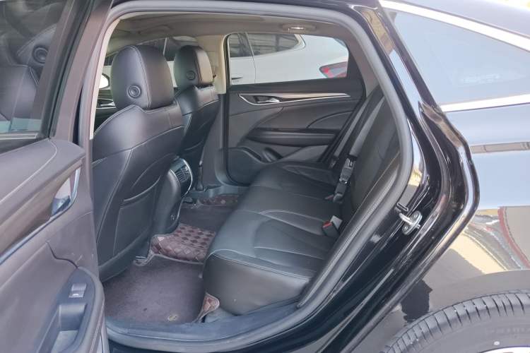 Used Buick LaCrosse 2022 652T Luxury Version Left Rear Seat