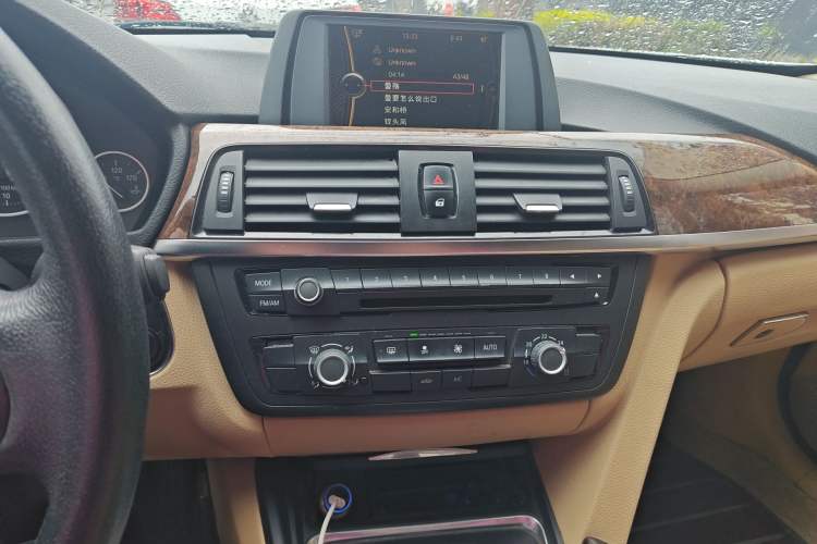 Used BMW 3 Series 2013 320Li Fashion Model
