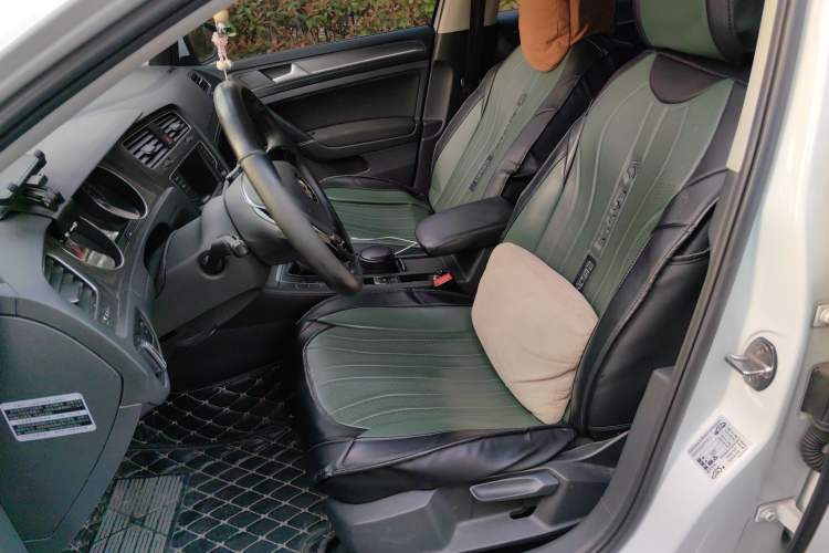 Used Volkswagen Golf 2016 230TSI Automatic Comfort Version Left Front Seat