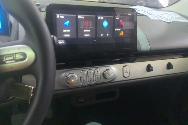 Used CHANGAN NEVO Lumin 2022 210km Sweet Edition
