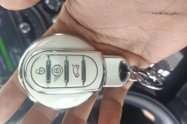 Used MINI 2018 1.5T COOPER Classic Edition Five-Door Version Vehicle Key