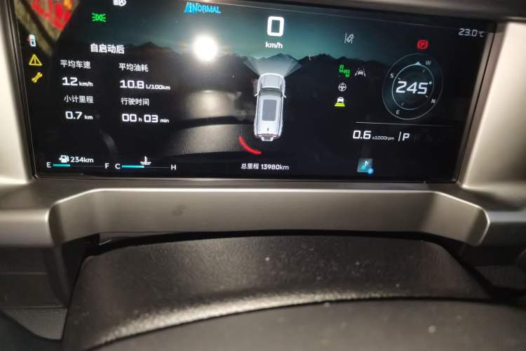 Used JETOUR Traveler 2023 2.0T All-Wheel-Drive CrossPRO Odometer Close Up