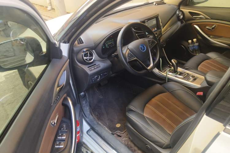 Used BYD Song New Energy 2017 Song DM 1.5TID All-Wheel Drive Luxury Model
