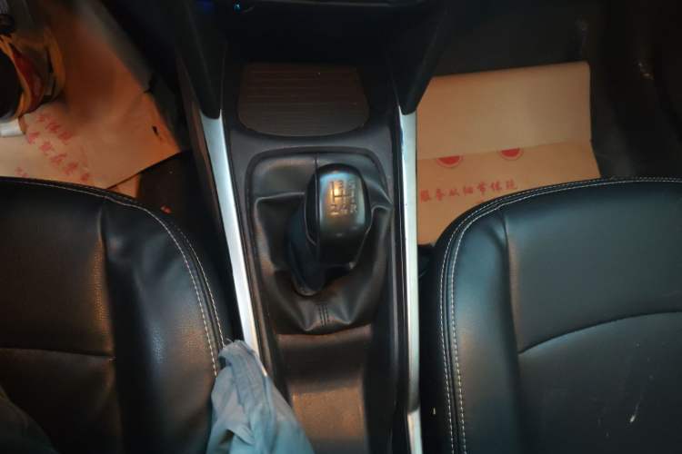 Used Peugeot 301 2018 1.6L Manual Comfort Edition Gear Lever