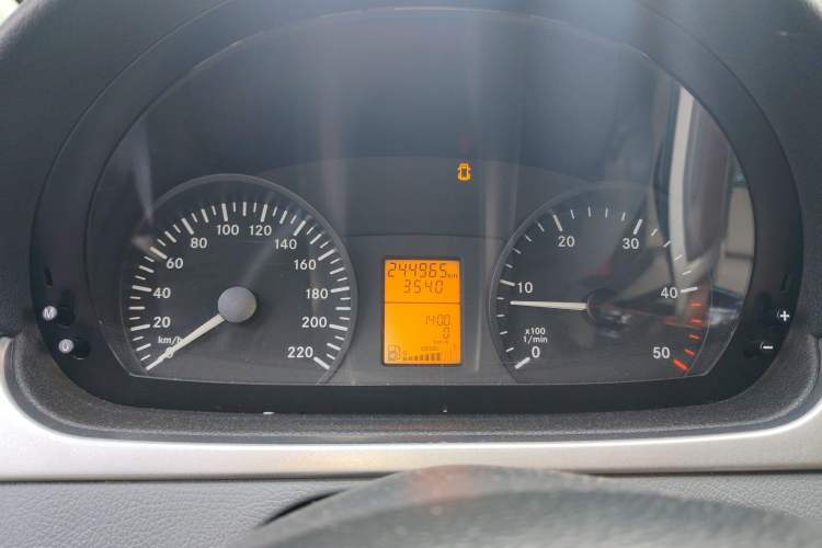 Used Mercedes-Benz Vito 2013 2.1T Elite Edition Instrument Cluster