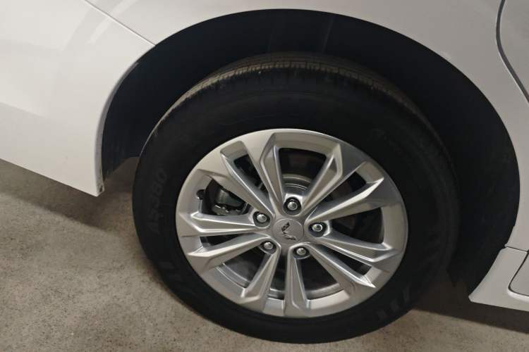 Used Wuling Jiachen 2022 1.5T CVT Smart Luxury Version
