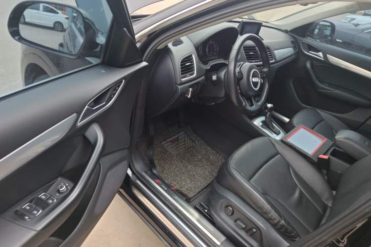 Used Audi Q3 2015 35 TFSI Comfort Model