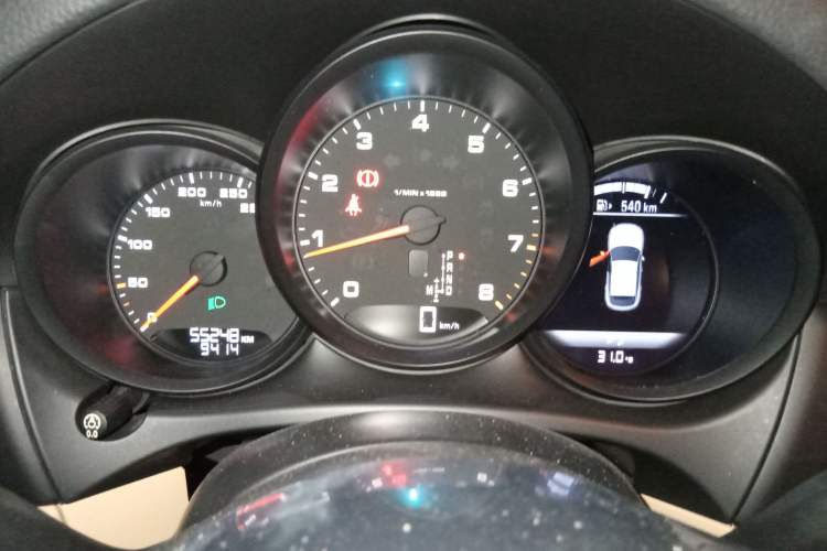 Used Porsche Macan 2017 Macan 2.0T Instrument Cluster