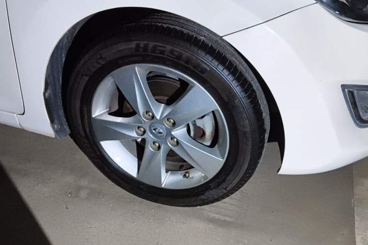 Used Hyundai Elantra (5th Generation / Langdong) 2013 1.6L Automatic Leading Model