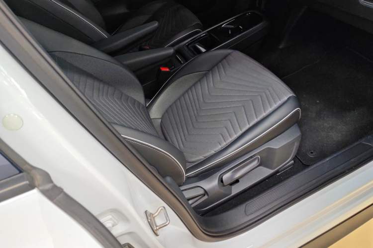 Used Volkswagen ID.3 2021 Pure Edition Right Front Seat