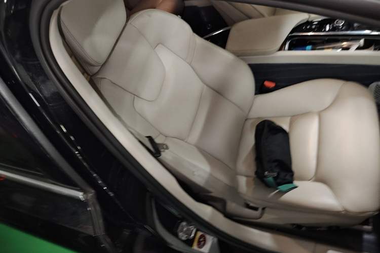 Used Volvo S90 2019 T5 Zhiya Edition
