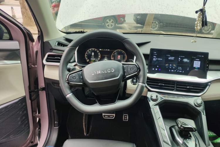 Used Lynk & Co 06 2021 1.5T Shero Pink Special Edition