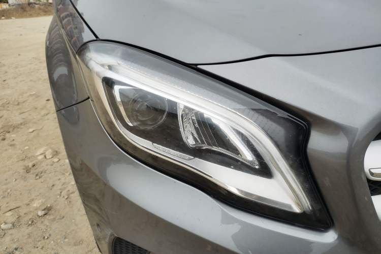 Used Mercedes-Benz GLA 2015 GLA 200 Sport Edition Right Front Headlight