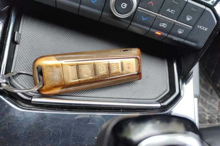 Used Wey VV7 2017 VV7c 2.0T Flagship Model Interior 1