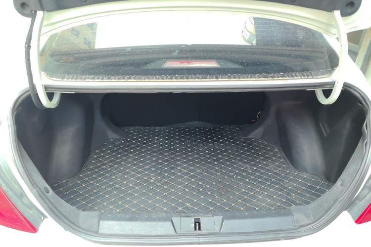 Used Geely Auto Emgrand 2017 Sedan Million Edition 1.5L Manual - Upward Version