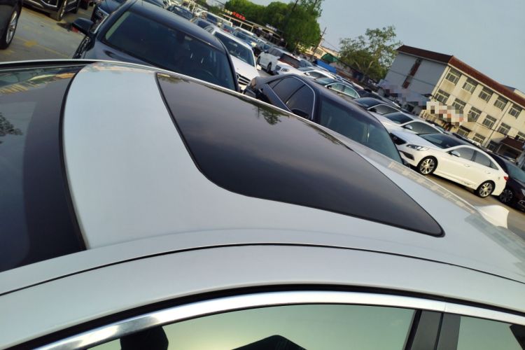 Used BMW 5 Series 2014 525Li Leading Model Roof