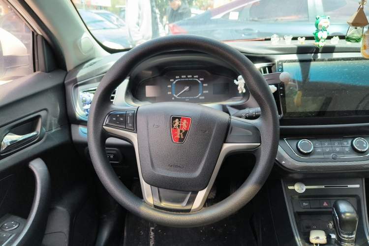 Used Roewe 360 2017 1.5L Automatic Luxury Edition
