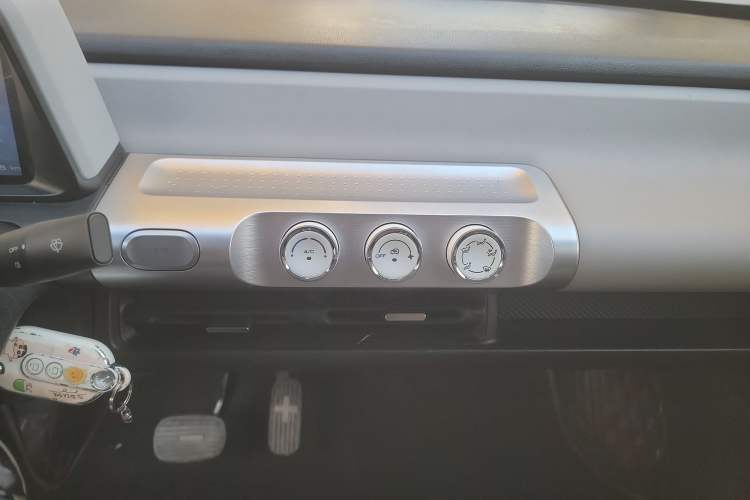 Used Wuling Air ev 2023 - Four Seats - Standard Edition
