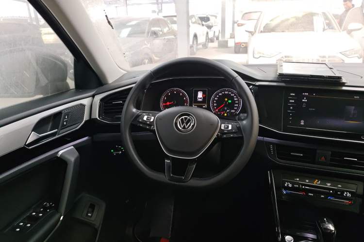 Used Volkswagen Tayron 2022 280TSI Two-Wheel Drive Luxury Smart Connectivity Version Steering Wheel