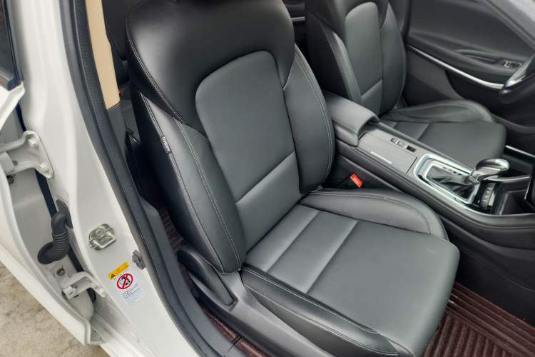 Used CHANGAN Ruicheng CC 2020 1.5T Automatic Chao Rui Trim Right Front Seat