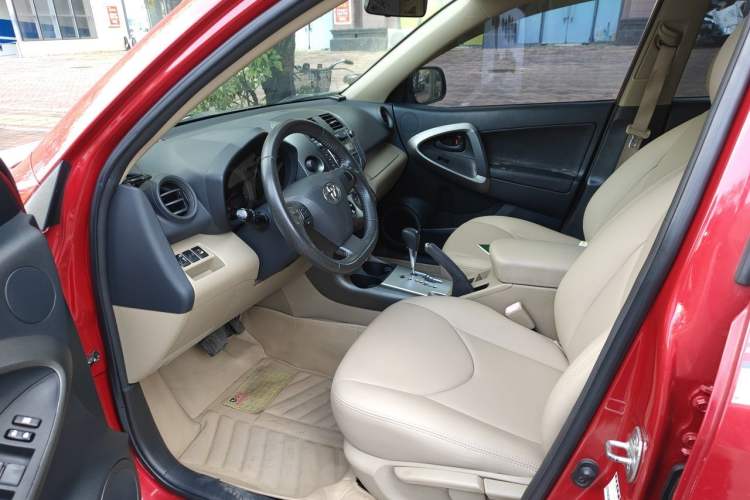Used Toyota RAV4 2013 Special Edition 2.0L Automatic Classic