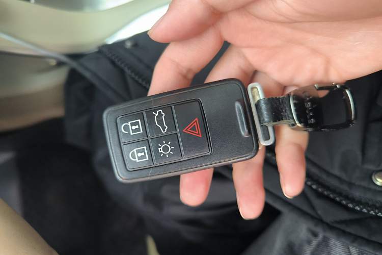 Used Volvo S80L 2011 2.0T ZhiShang Version