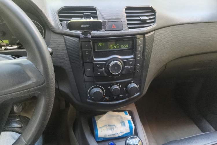 Used Wuling Hongguang 2014 1.5L Standard Version