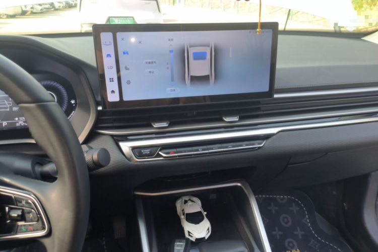 Used Geely Auto Emgrand 2023 4th Generation Champion Edition 1.5L CVT Prestige Model Audio And AC Panel