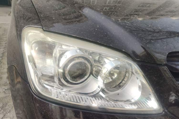 Used FAW Xiali N5 2014 1.3L Manual Comfort Version Right Front Headlight